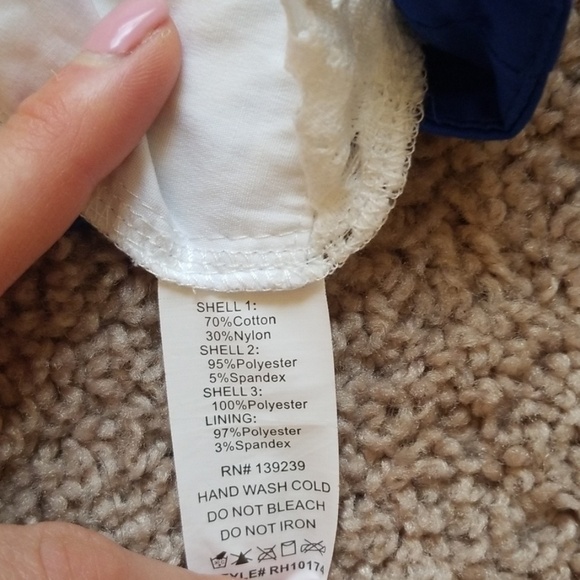 DO+BE crop top. Size S - Picture 6 of 6